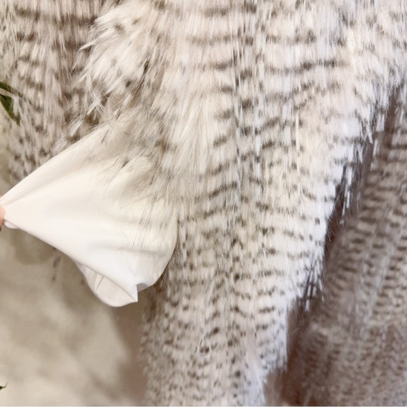 Elliatt Tansy Coat in Grey NWT Size Small - Picture 8 of 13